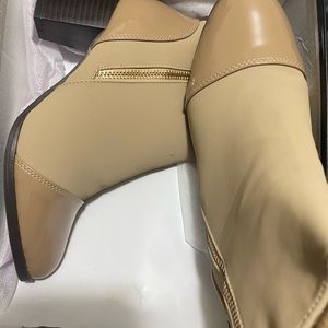 Bella Marie - ladies mid ankle boot.